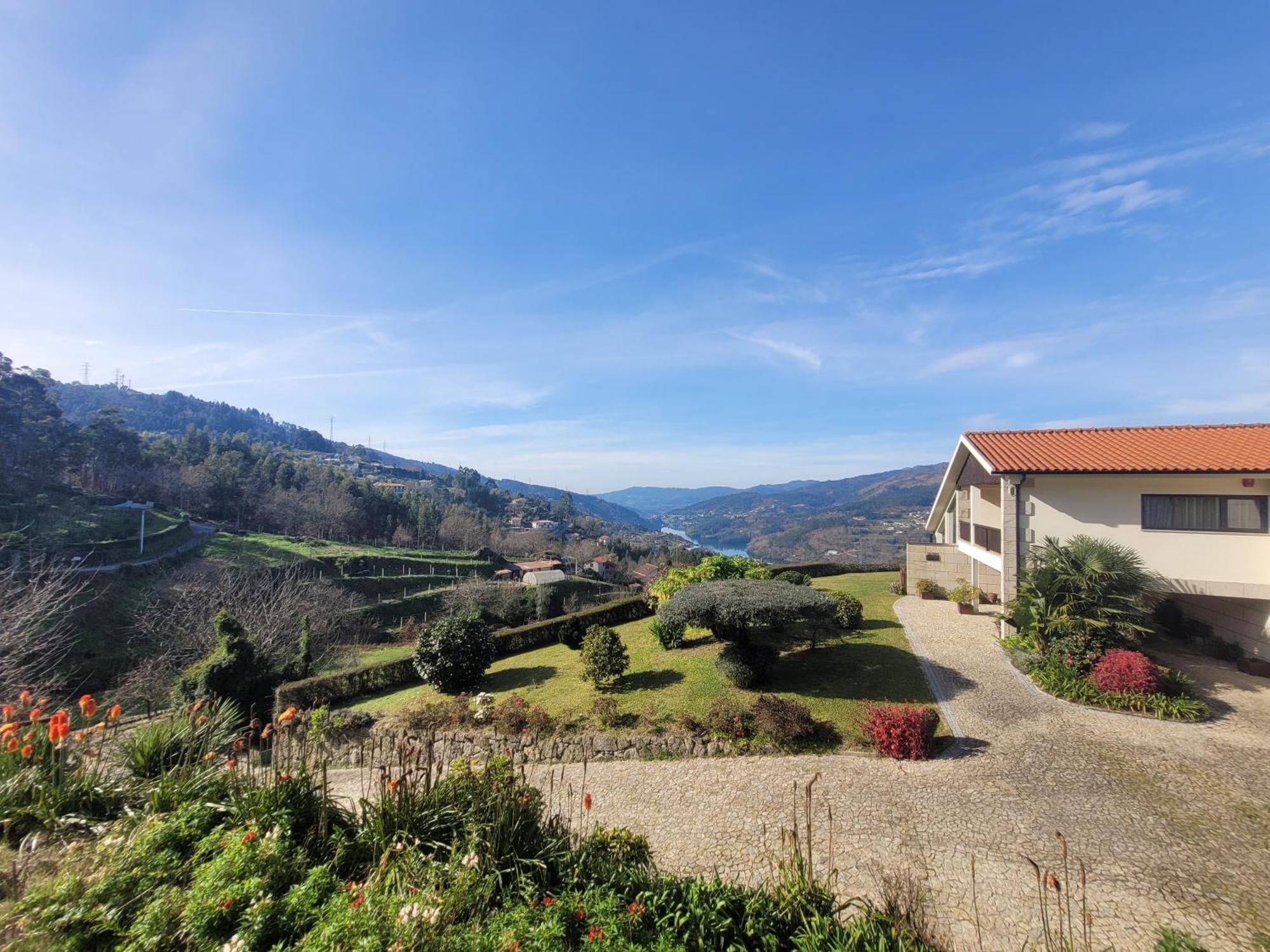Отель Quinta Do Bento Виейра-ду-Минью Экстерьер фото