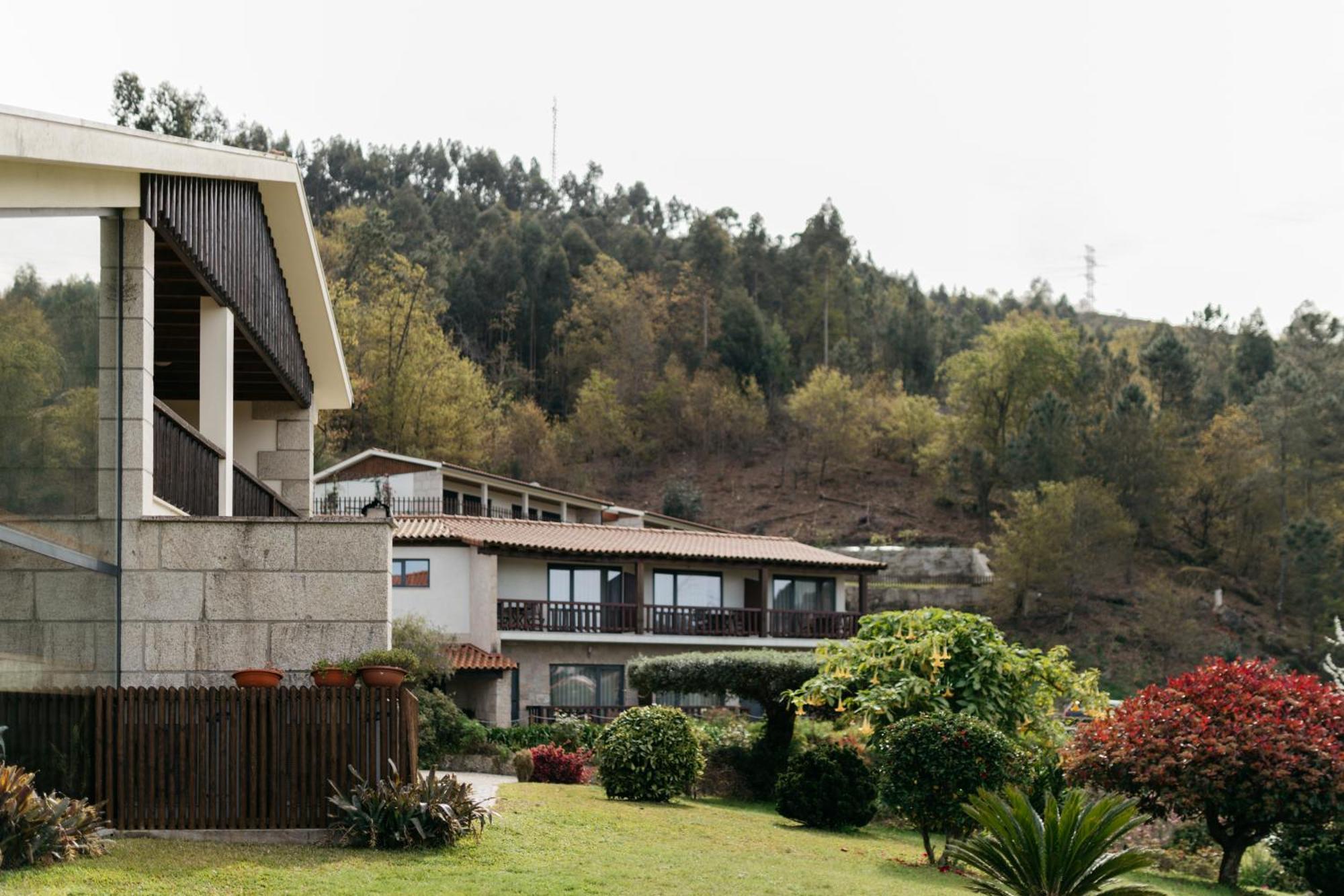 Отель Quinta Do Bento Виейра-ду-Минью Экстерьер фото