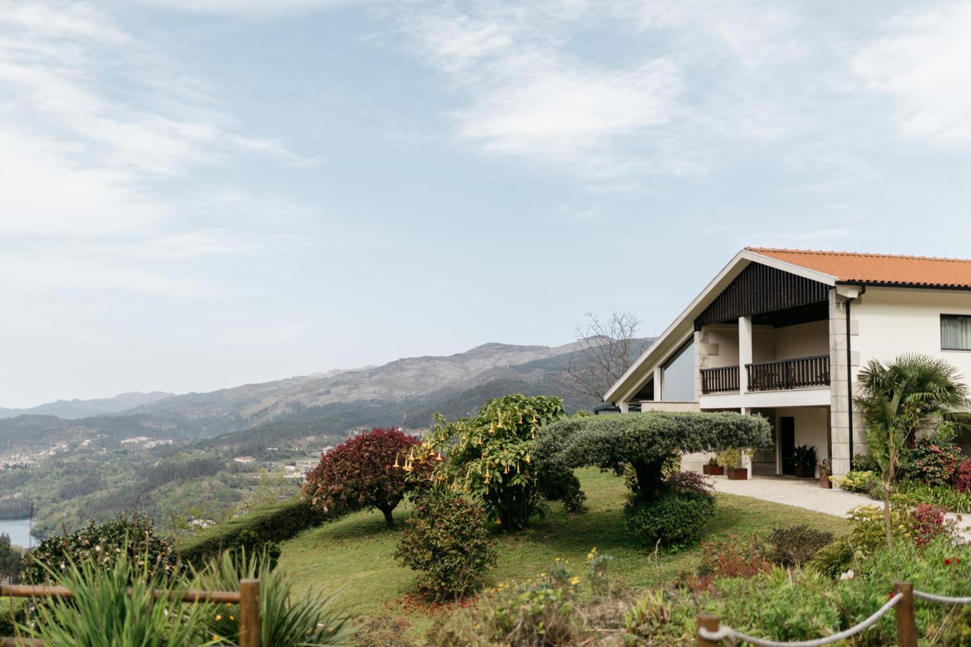 Отель Quinta Do Bento Виейра-ду-Минью Экстерьер фото