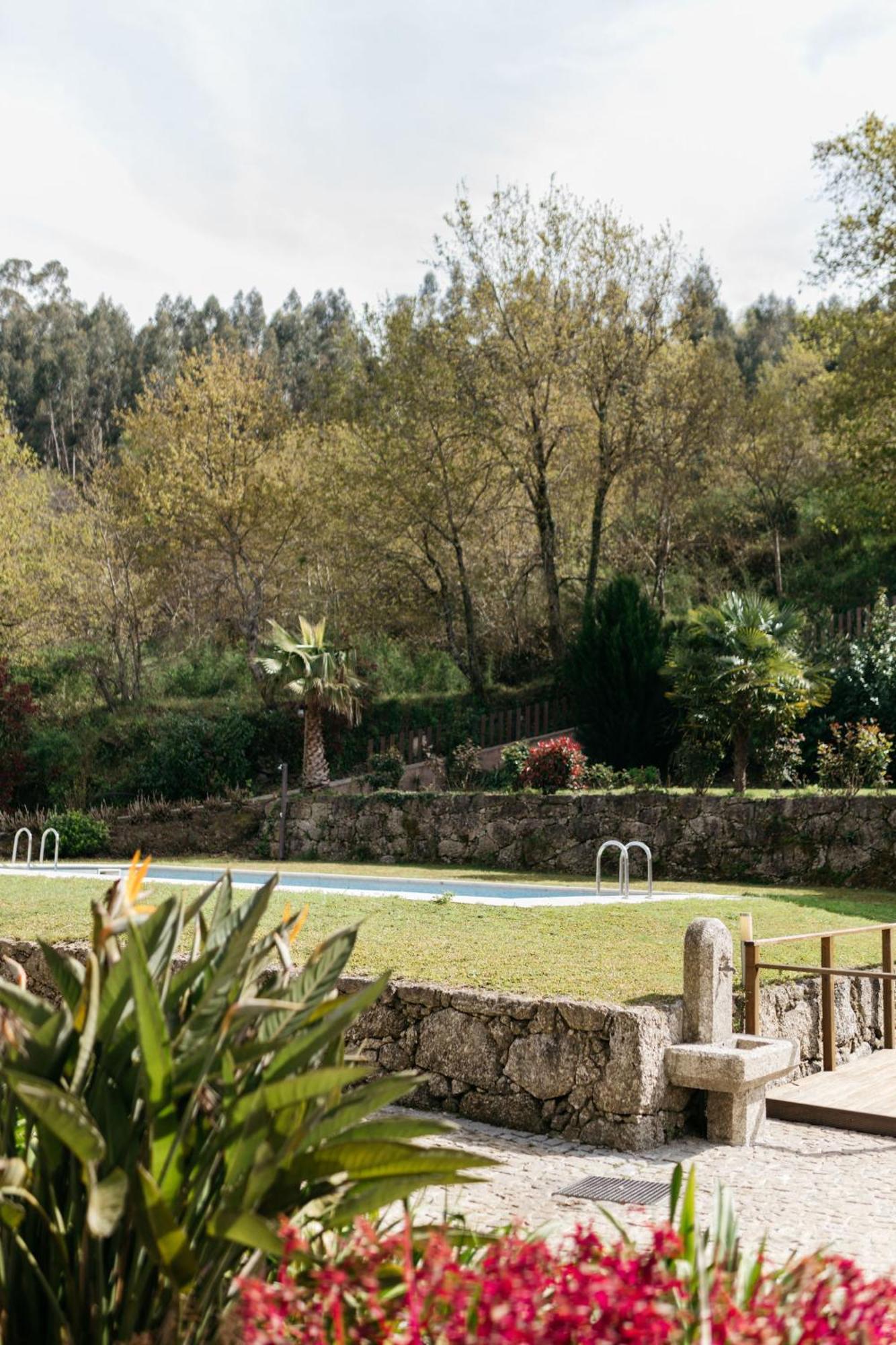 Отель Quinta Do Bento Виейра-ду-Минью Экстерьер фото